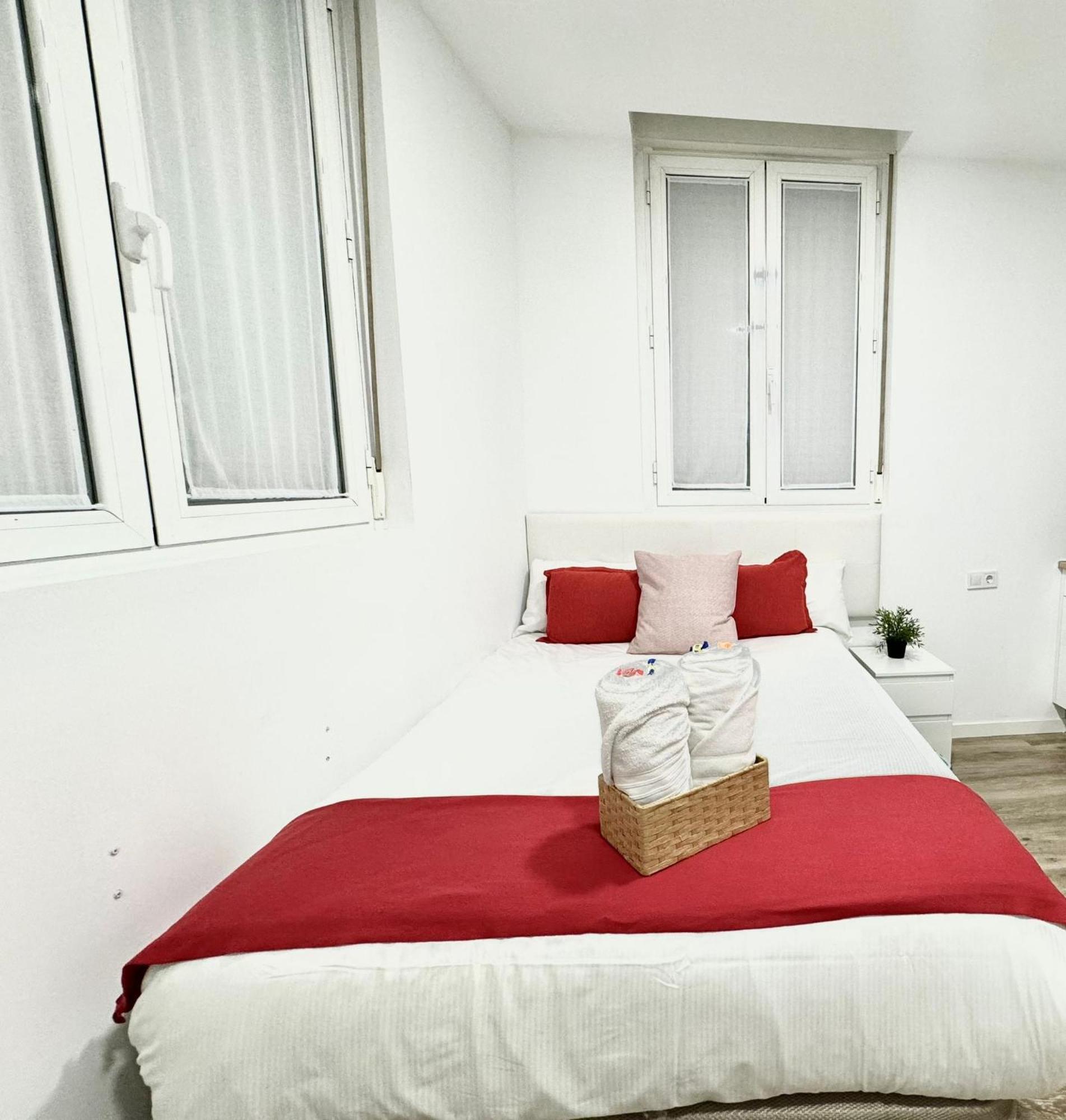 Apartamentos Madrid Connection - Universidad By Oshun Apartments Extérieur photo