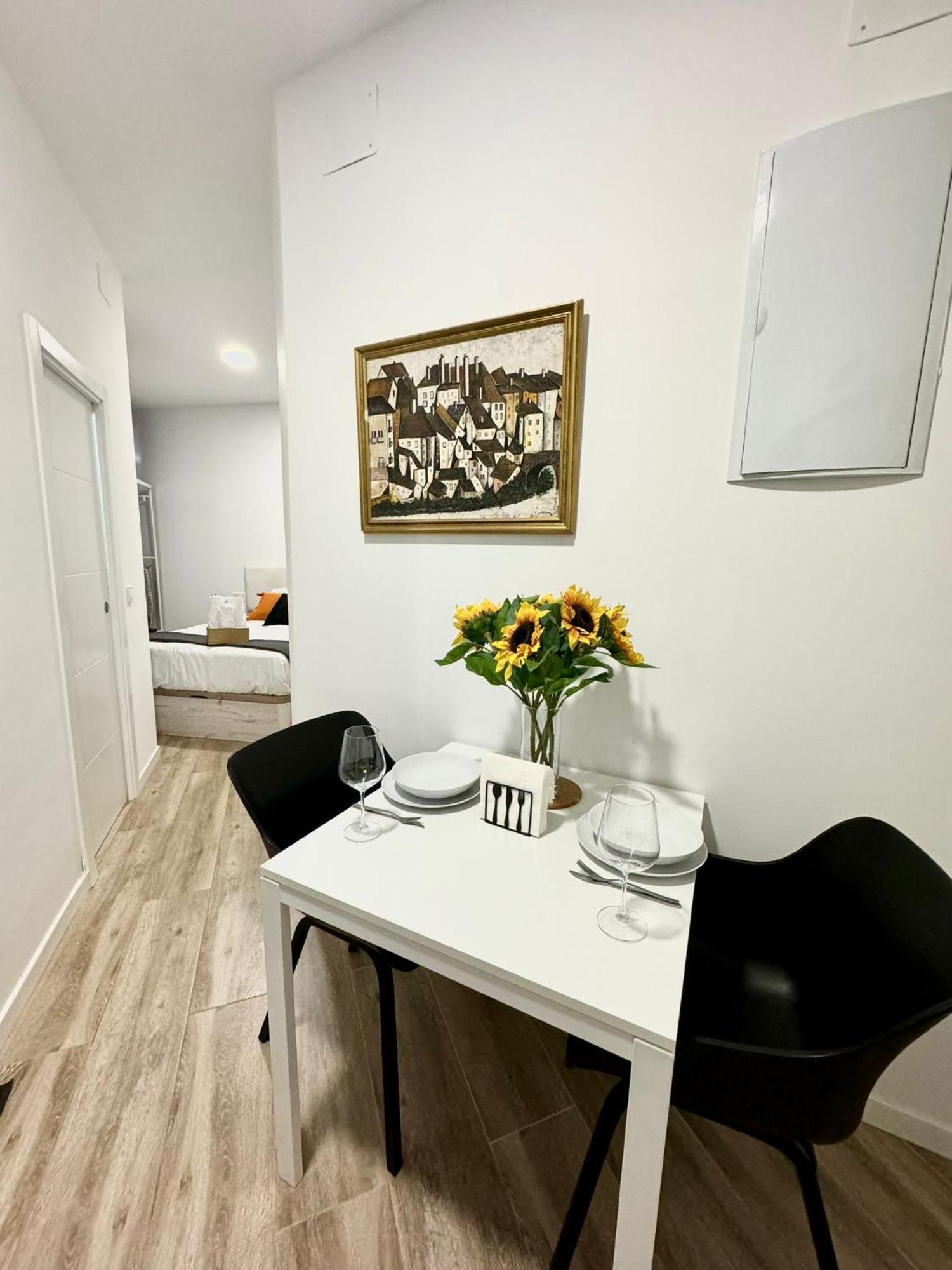 Apartamentos Madrid Connection - Universidad By Oshun Apartments Extérieur photo