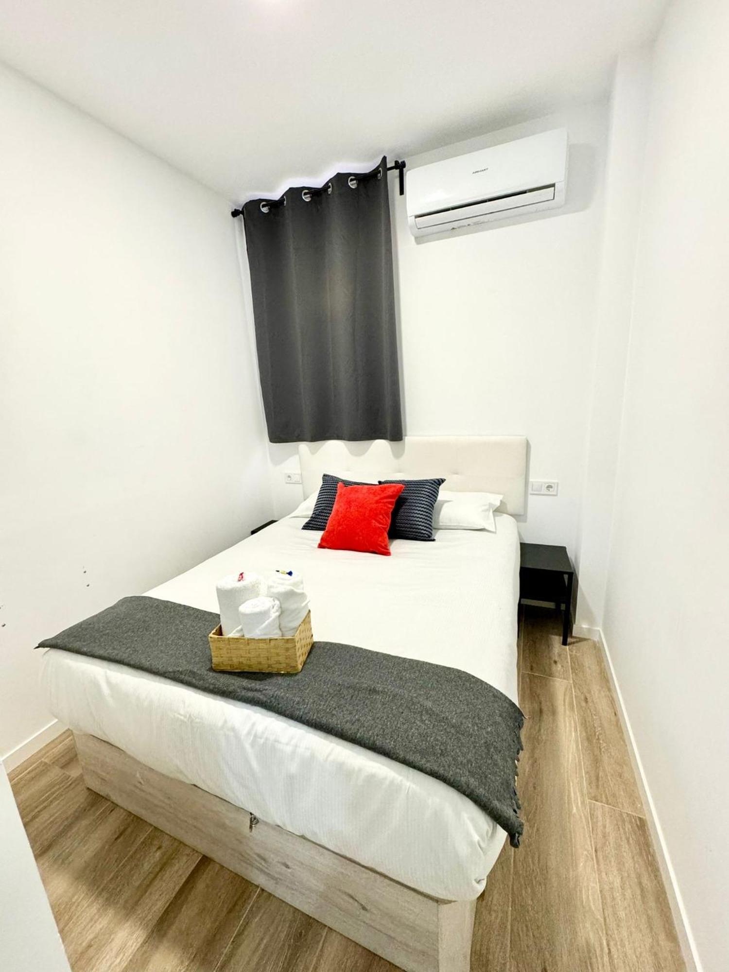 Apartamentos Madrid Connection - Universidad By Oshun Apartments Extérieur photo