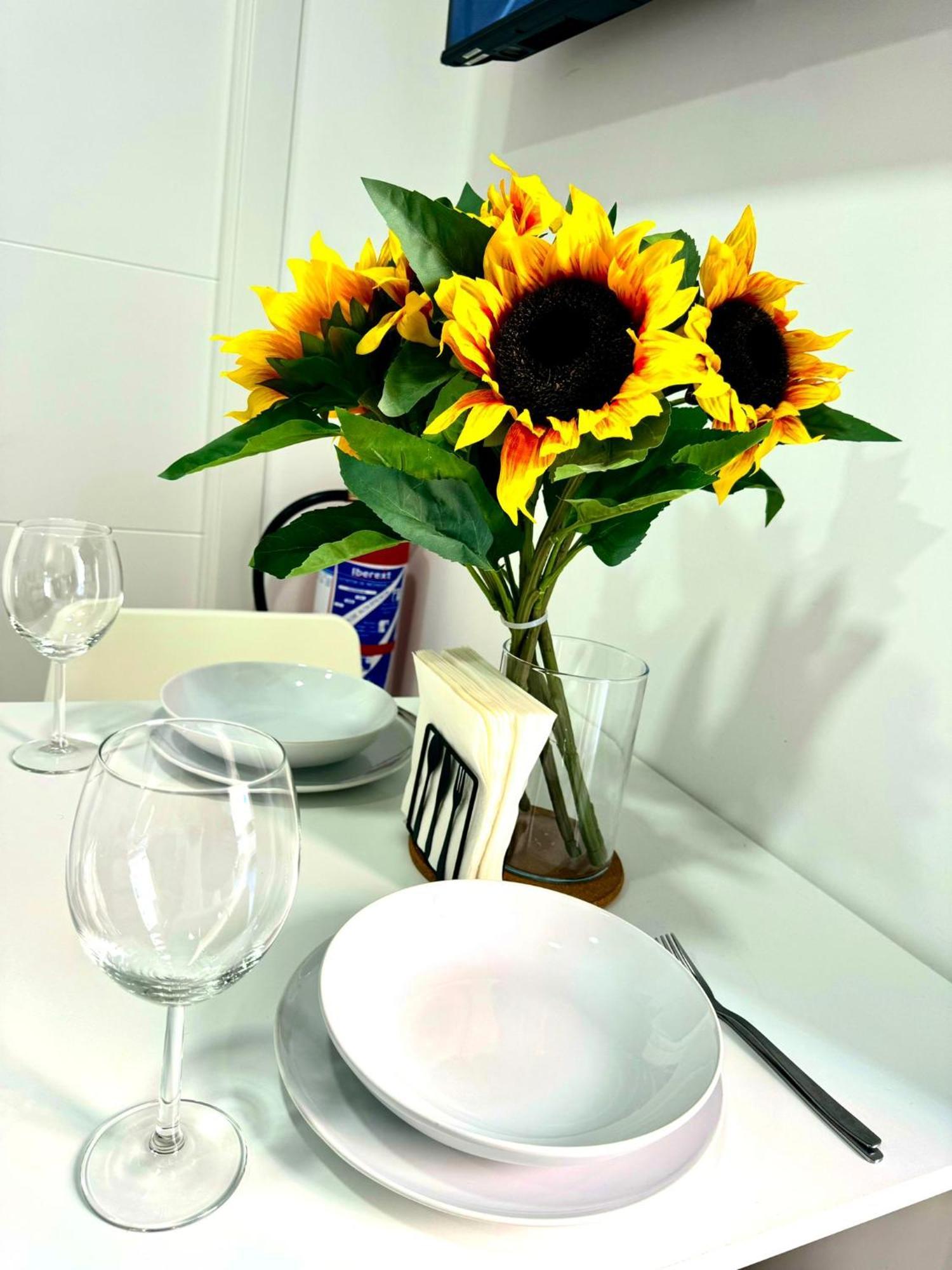 Apartamentos Madrid Connection - Universidad By Oshun Apartments Extérieur photo