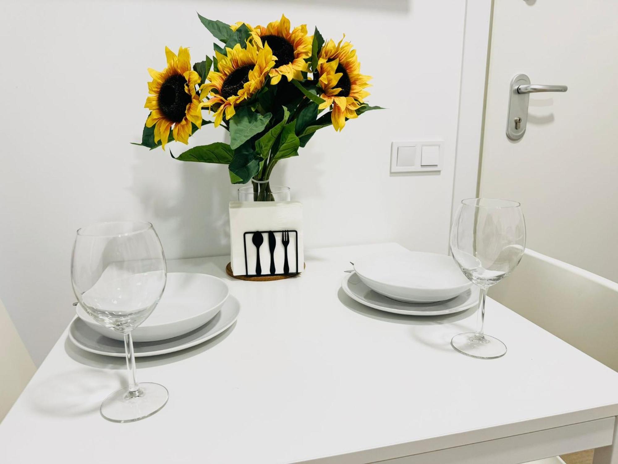 Apartamentos Madrid Connection - Universidad By Oshun Apartments Extérieur photo