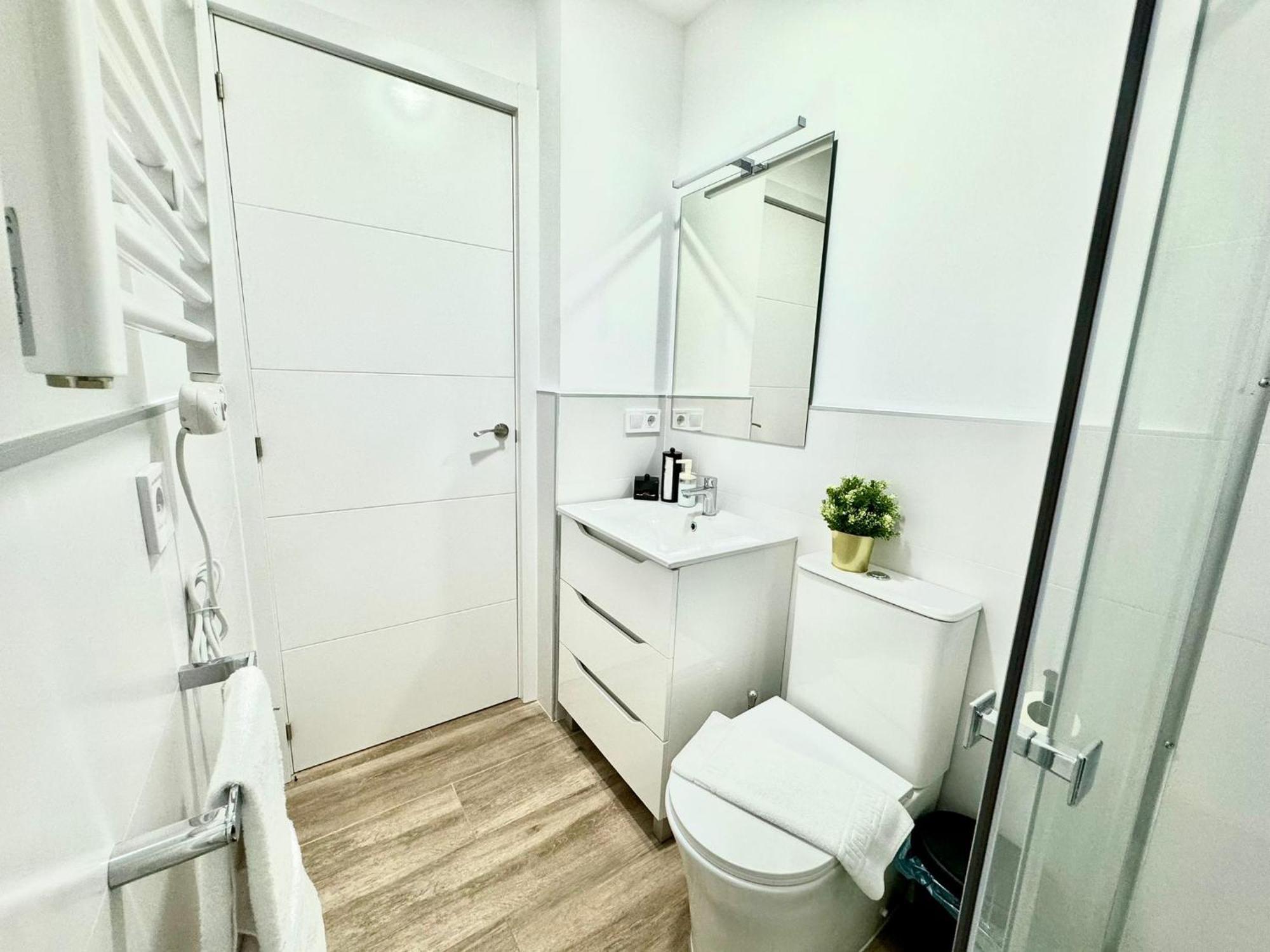 Apartamentos Madrid Connection - Universidad By Oshun Apartments Extérieur photo