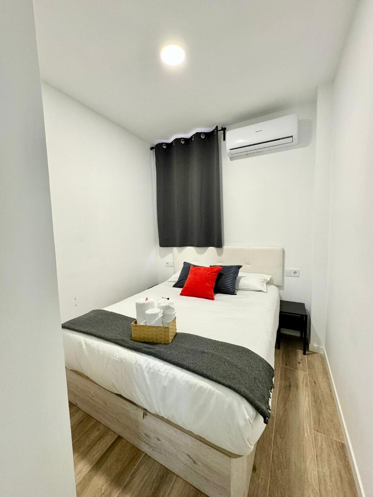 Apartamentos Madrid Connection - Universidad By Oshun Apartments Extérieur photo