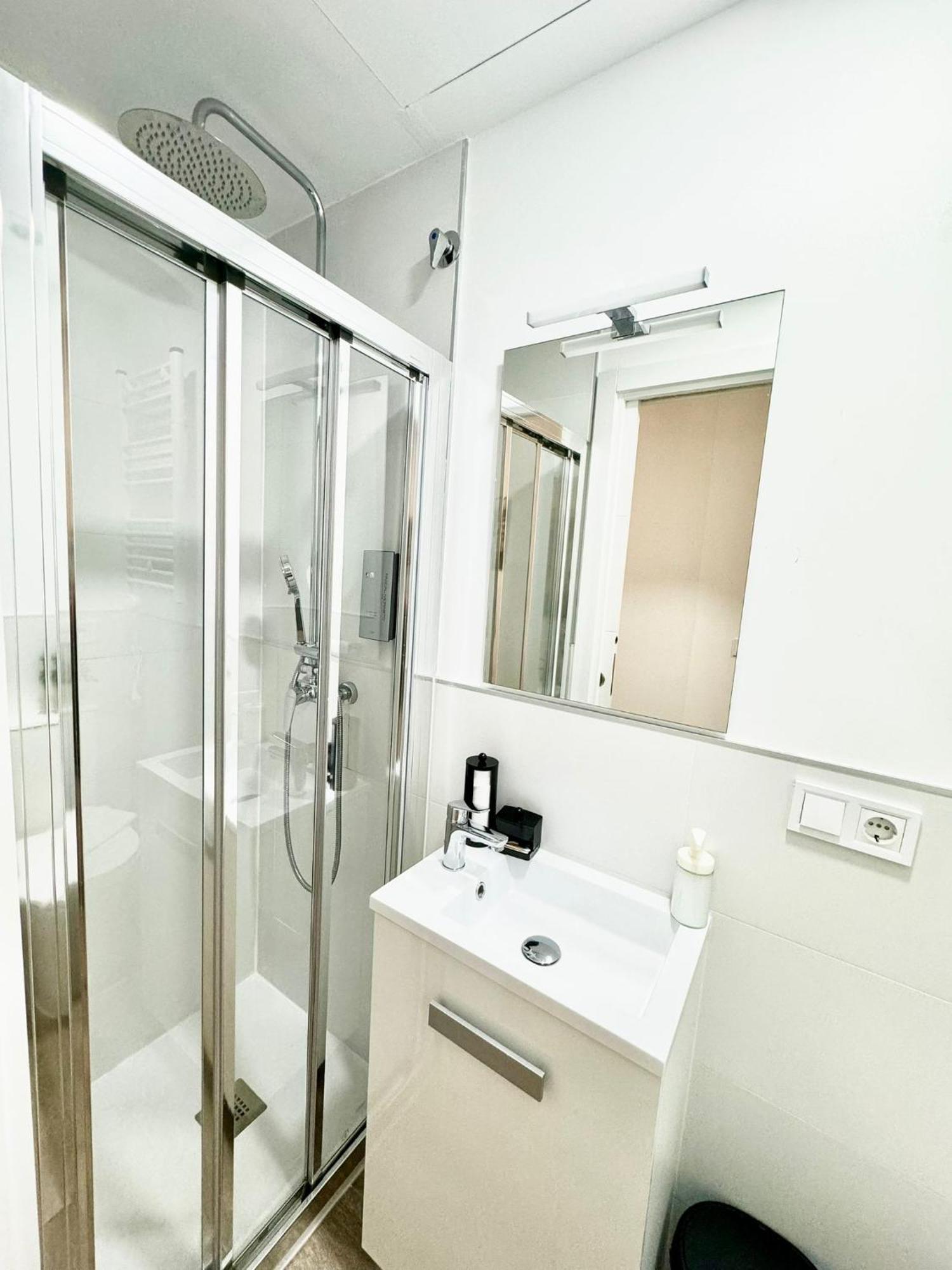 Apartamentos Madrid Connection - Universidad By Oshun Apartments Extérieur photo